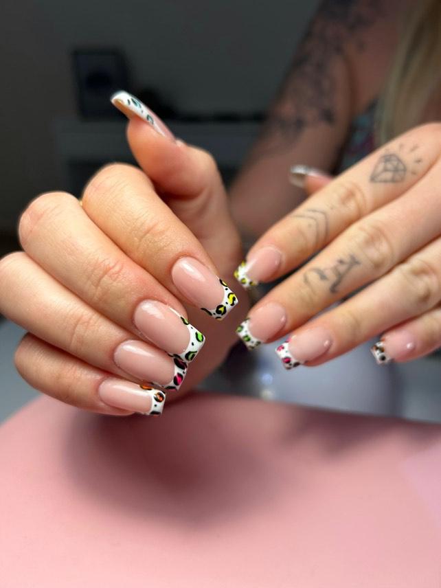 Ongles